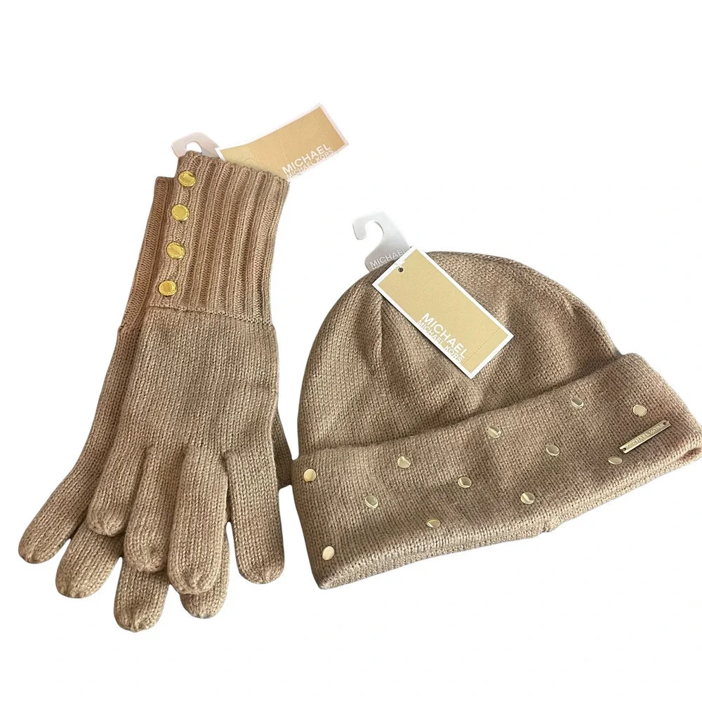 Michael Kors Women's Camel Gold Knitted Gloves Gold Button With Studded Beanie